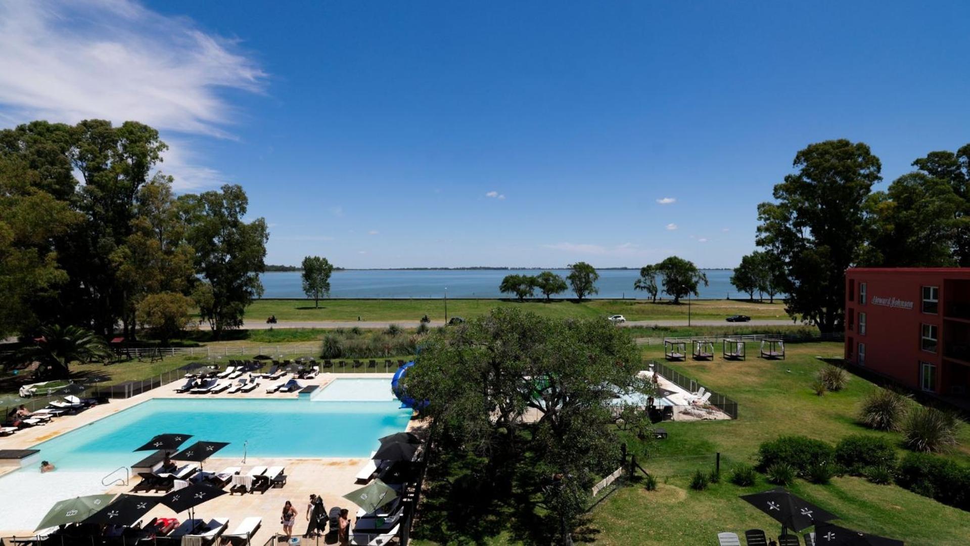 Howard Johnson Chascomus Bagian luar foto