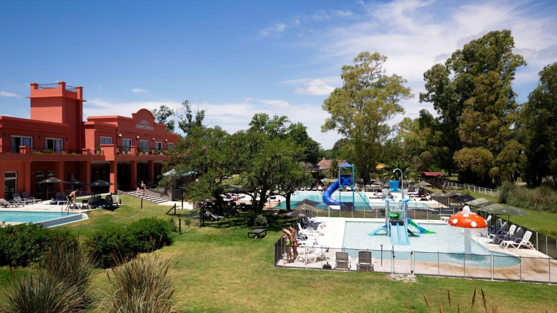 Howard Johnson Chascomus Bagian luar foto