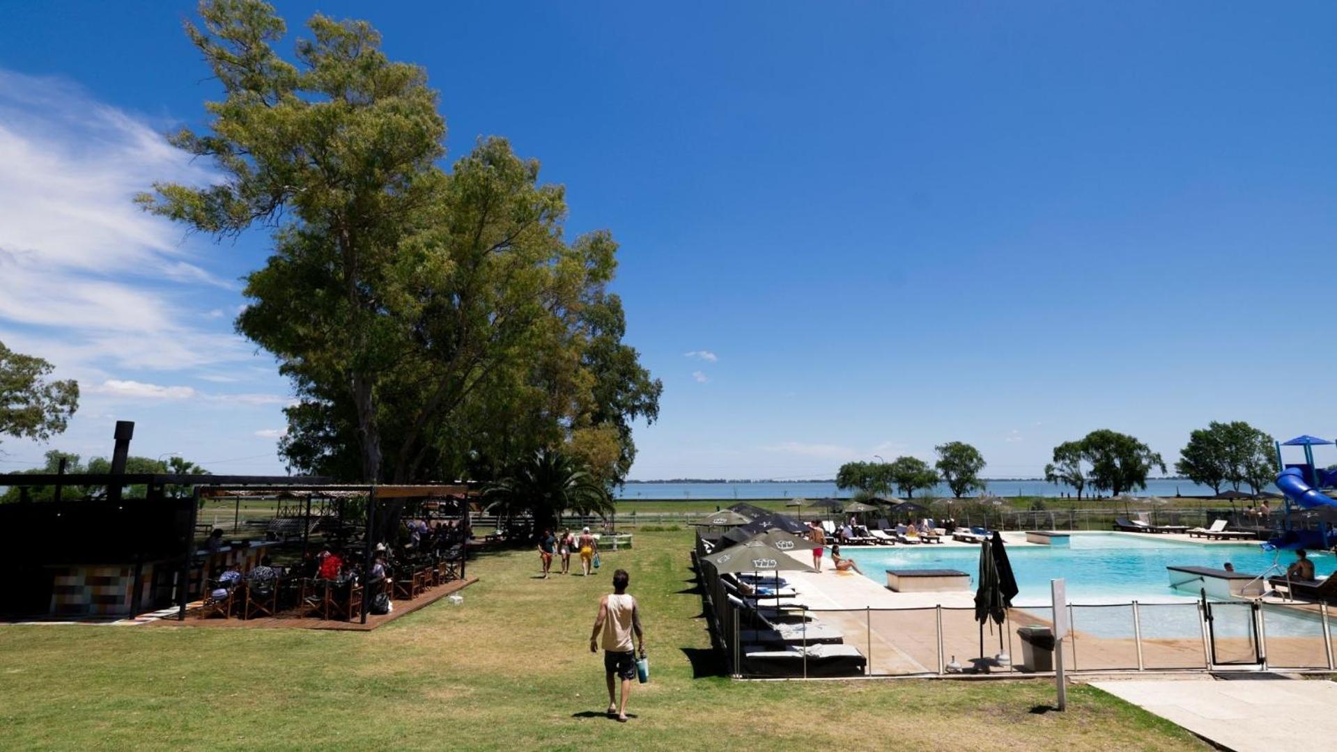 Howard Johnson Chascomus Bagian luar foto