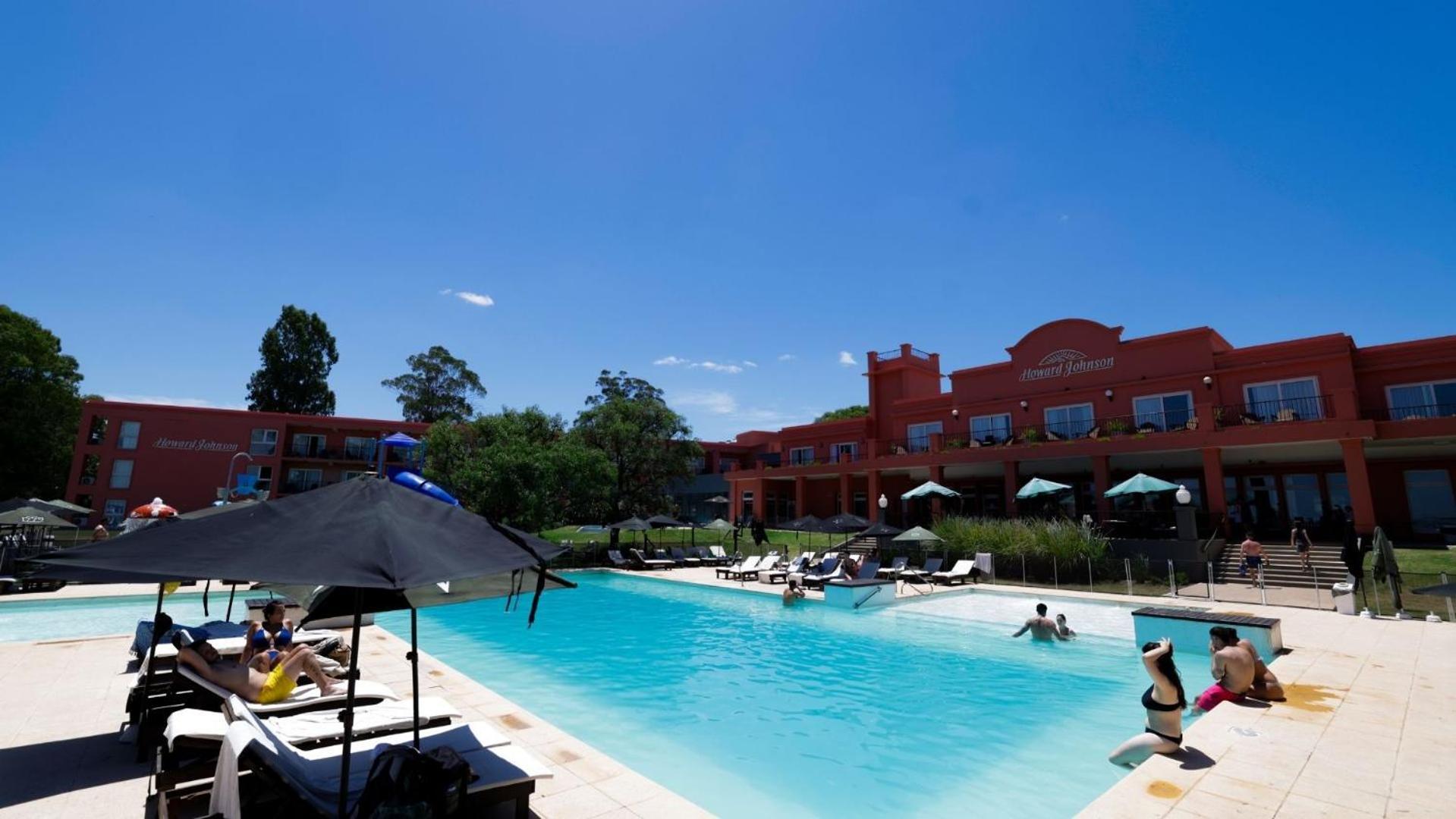Howard Johnson Chascomus Bagian luar foto